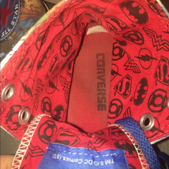 DC Comic Converse - Picture 4 of 5